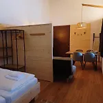 Novy לינה וארוחת בוקר