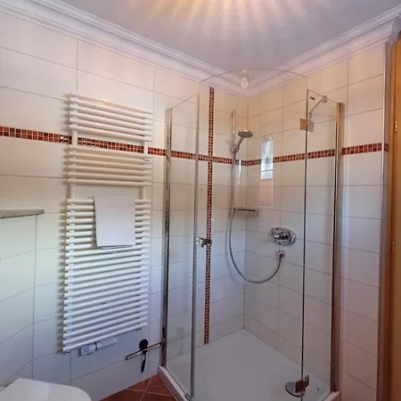 Oda ve Kahvaltı Novy